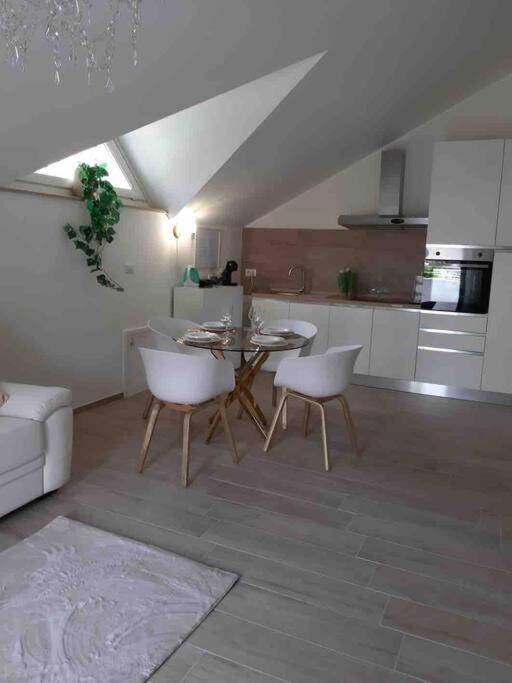 Casa Tra I Castelli Apartment San Martino Alfieri Bagian luar foto
